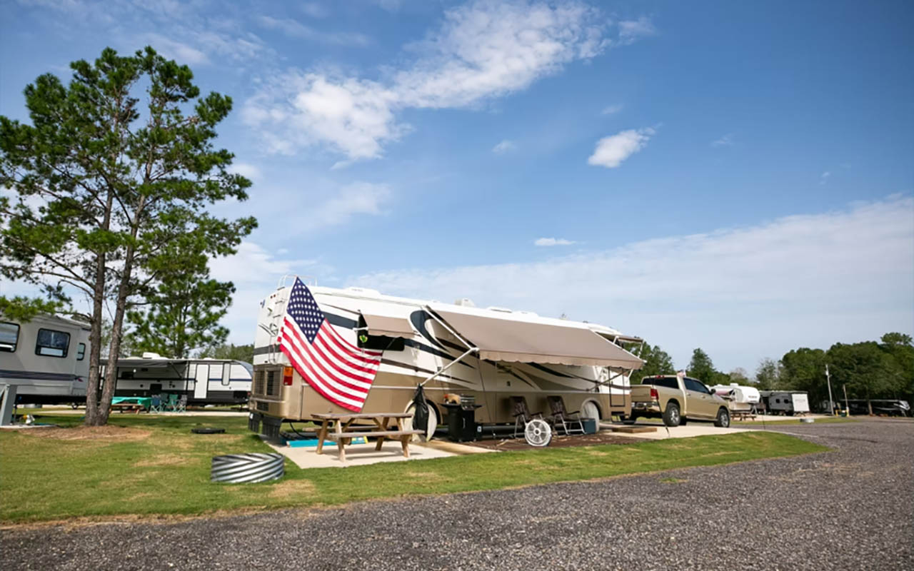 Long-term RV campers settled in at The Oaks Family RV Park in Andalusia Alabama